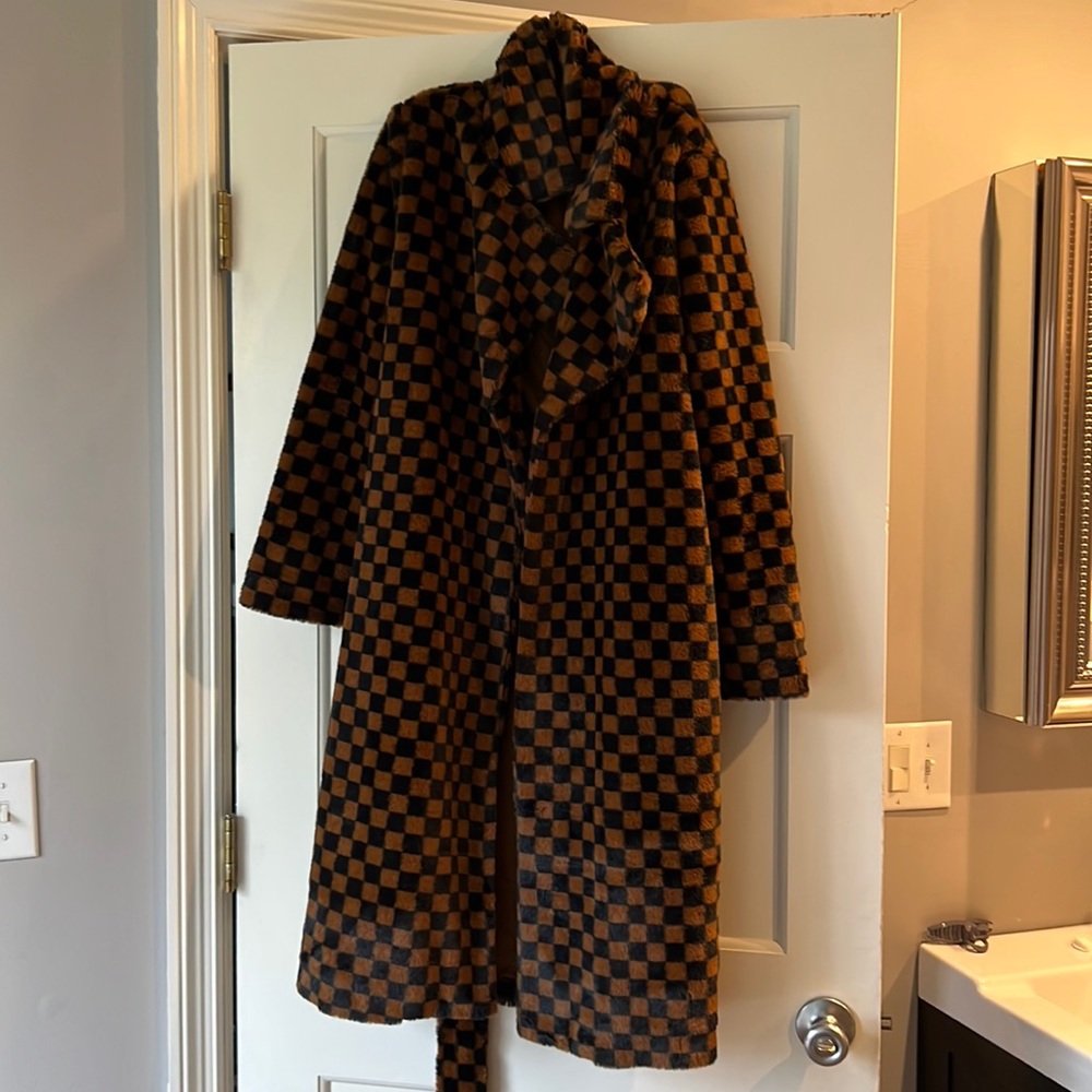 FUZZY CHECKERED TRENCH COAT SZ SMALL